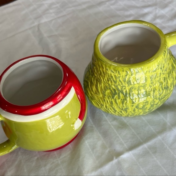Grinch Green Mug Set - Picture 4 of 7